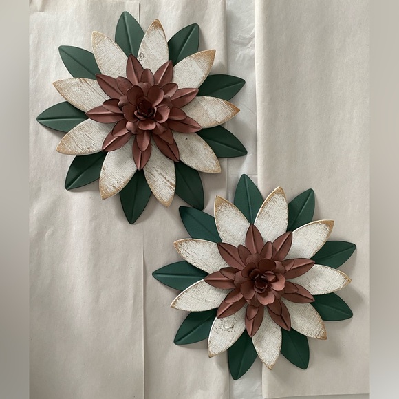 Floral Wall Decor - Picture 1 of 4